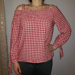 Lilly Morgan off shoulder blouse size M